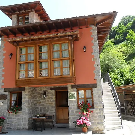 Apartamentos Rurales Los Villares Colunga Exterior photo